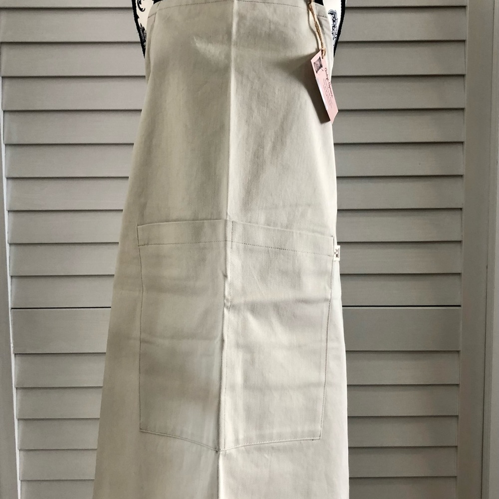 Andys Aprons - not so basic. Heavy weight.